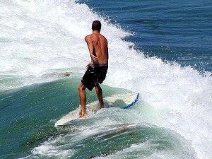 surfing-11