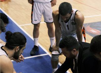 La influencia de los coach en las apuestas de baloncesto entrenador de baloncesto